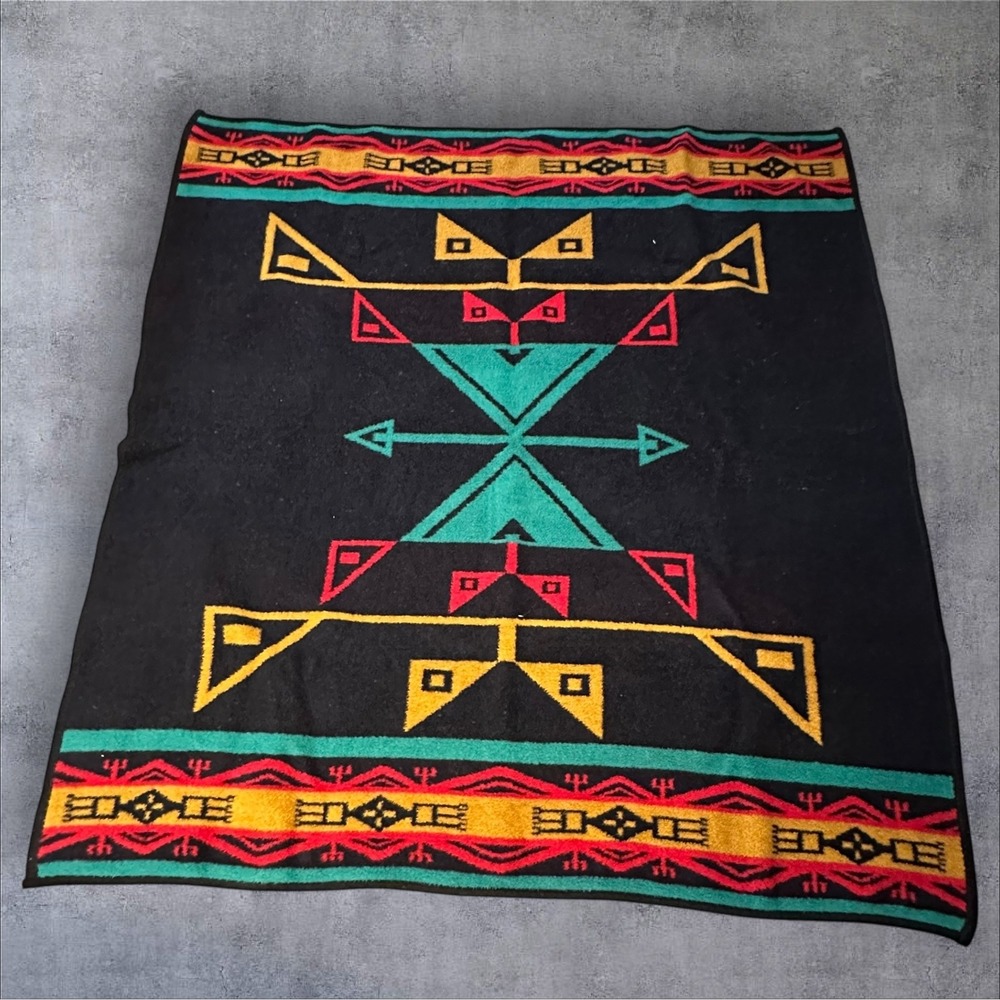 Southwestern Tribal Fleece Throw Blanket Black Multicolor Geometric 61x57
